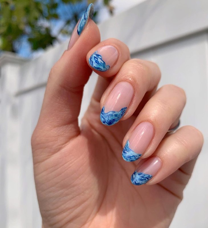 Wave Nails For A Perfect Vacation Mani