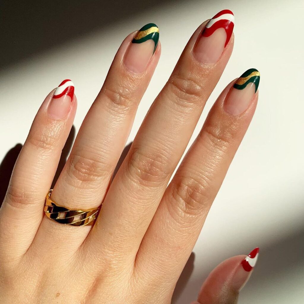 Wave Nails For A Perfect Vacation Manicure