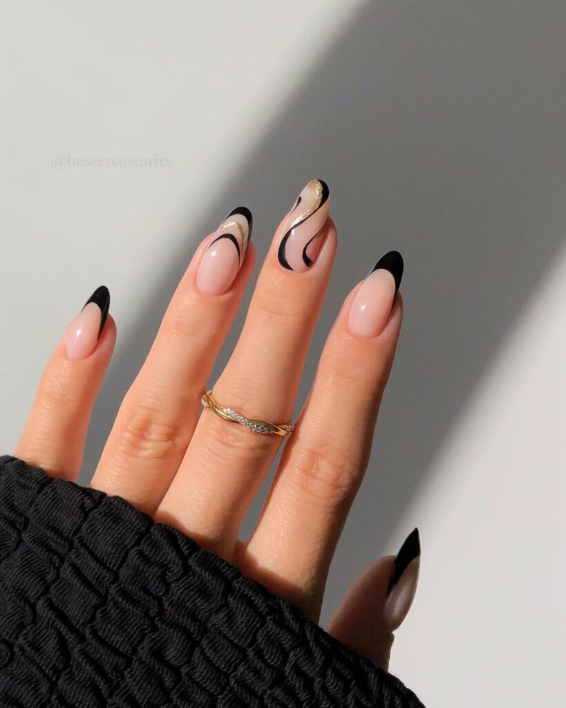 festive nail inspo